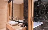 Туры в отель The Bentley Luxury Hotel and Suites