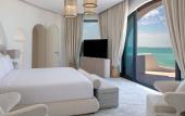 Туры в отель Anantara Santorini Abu Dhabi Retreat
