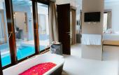 Туры в отель Luxotic Private Villa and Resort