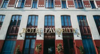 Austria Trend Hotel Favorita 4*