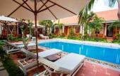 Туры в отель Little Garden Bungalow