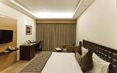 Туры в отель Hotel Saket 27