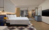Туры в отель voco Sanya Dadonghai, an IHG Hotel