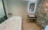 Туры в отель The Tj Hotel