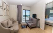 Туры в отель Dlux Condominium