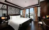 Туры в отель May De Ville Crown Hotel
