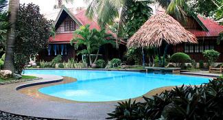 Alona Tropical Beach Resort 3*
