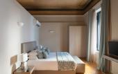 Туры в отель 33 Solonos Suites