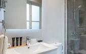 Туры в отель 33 Solonos Suites