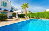 Туры в отель Villa Cleopatra Large Private Pool Walk to Beach A C Wifi - 3437