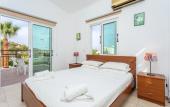 Туры в отель Villa Cleopatra Large Private Pool Walk to Beach A C Wifi - 3437