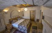 Туры в отель Underground Cave Suites