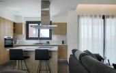 Туры в отель Phaedrus Living: City View Anna Residence 101