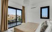 Туры в отель Sanders Elgio - Pleasant 2-bdr Apt w Balcony