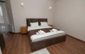 Туры в отель Hillside Guest house