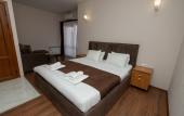 Туры в отель Hillside Guest house