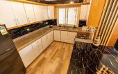 Туры в отель Oak Orchid Opulent 2 BR Apartment with Walk-in Closet