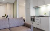 Туры в отель Oaks Melbourne on Collins Suites