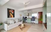 Туры в отель Stylish Sea View Villa 5 Bedrooms -KBR13