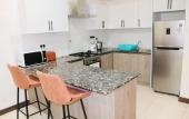 Туры в отель Lux Suites Silverstone  Apartments
