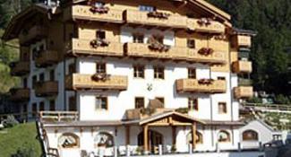 Hotel Chalet Del Sogno 4*