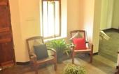Туры в отель Charming & Historical 3-bed Bungalow in Hikkaduwa