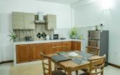 Туры в отель Spacious 4-bed Apartment in Katugastota