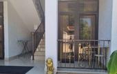 Туры в отель White House Guest House