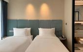 Туры в отель Laya Suites & Residences