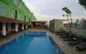 Туры в отель Whiz Prime Hotel Kelapa Gading