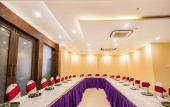 Туры в отель Hotel The Grand Bhavya Palace