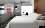 Туры в отель Renaissance Montreal Downtown Hotel