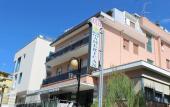 Туры в отель Hotel American