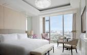 Туры в отель The Langham, Haikou