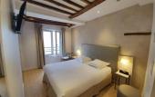 Туры в отель Hotel de La Herse d'Or