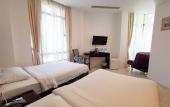 Туры в отель Rest Bugis Hotel