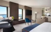 Туры в отель Four Seasons Hotel Sydney