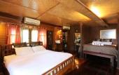 Туры в отель Kaengkrachan Boathouse Paradise Resort