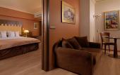 Туры в отель Holiday Inn Athens Attica Av. Airport West by IHG