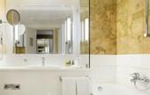 Туры в отель Holiday Inn Athens Attica Av. Airport West by IHG