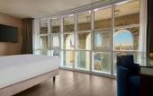 Туры в отель Wasserturm Hotel Cologne, Curio Collection by Hilton