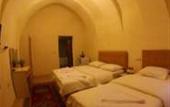 Туры в отель Falcon Cave Suites