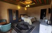 Туры в отель Falcon Cave Suites