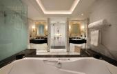 Туры в отель The Trans Luxury Hotel