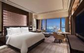 Туры в отель Four Seasons Hotel Hong Kong