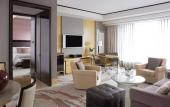 Туры в отель Four Seasons Hotel Hong Kong