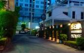 Туры в отель Sena house Paholyothin30