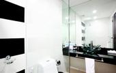 Туры в отель One World One Home Naiharn Hotel