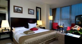 Golden Tulip Victoria 4*