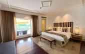 Туры в отель The Claridges, New Delhi
